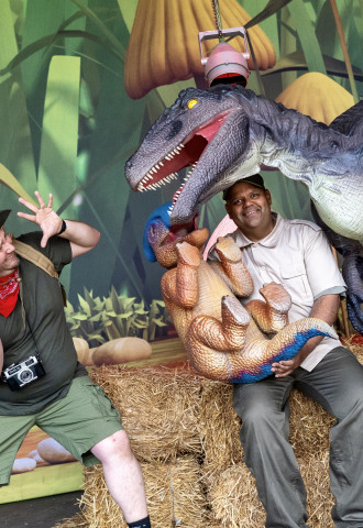 Dino Adventure Show